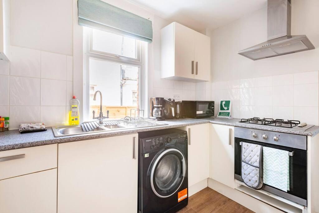 Вілла Travellers' Choice In Harwich-Essex Екстер'єр фото
