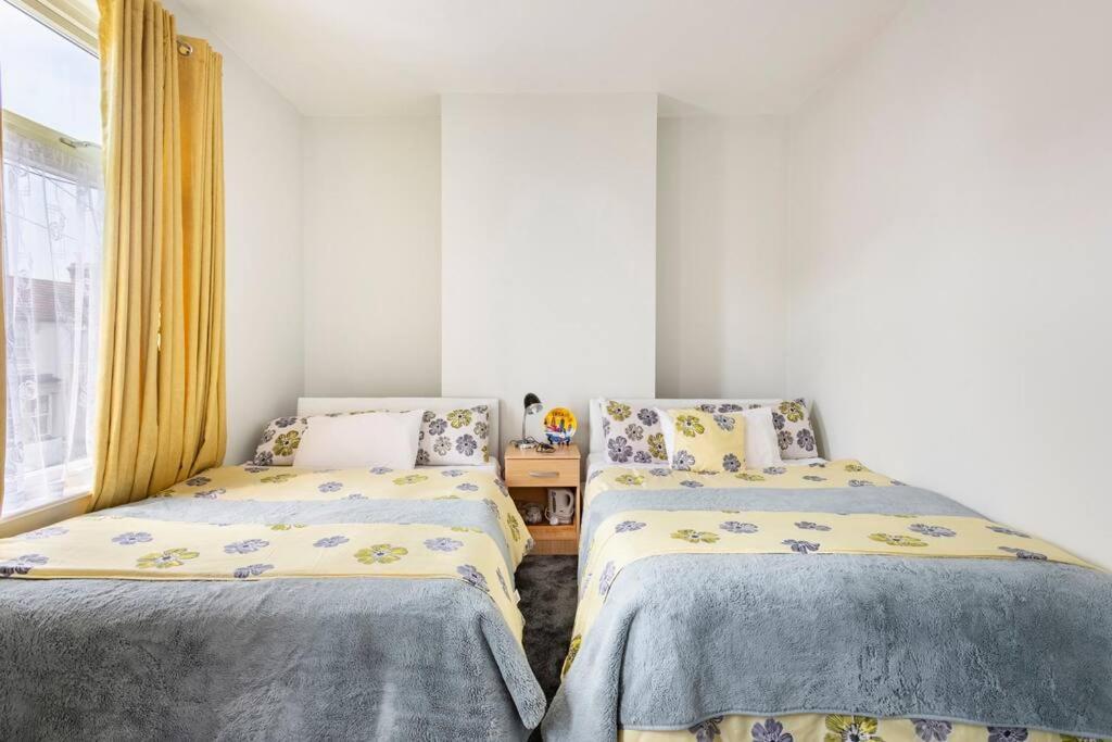 Вілла Travellers' Choice In Harwich-Essex Екстер'єр фото