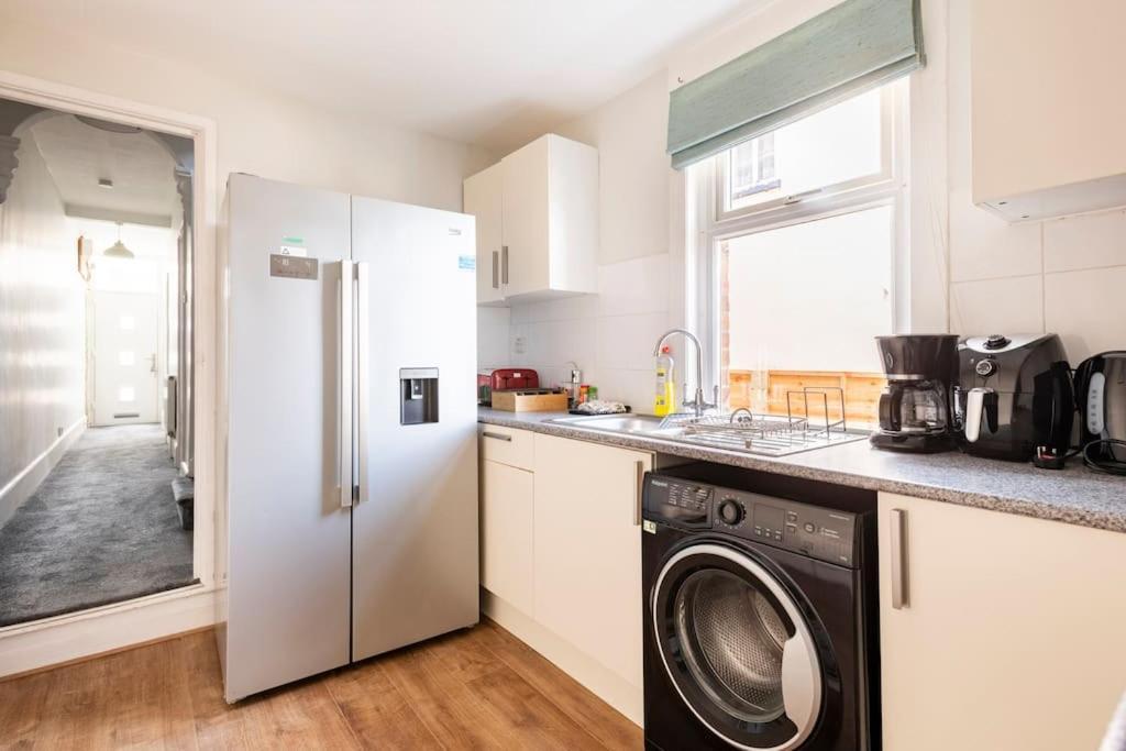 Вілла Travellers' Choice In Harwich-Essex Екстер'єр фото