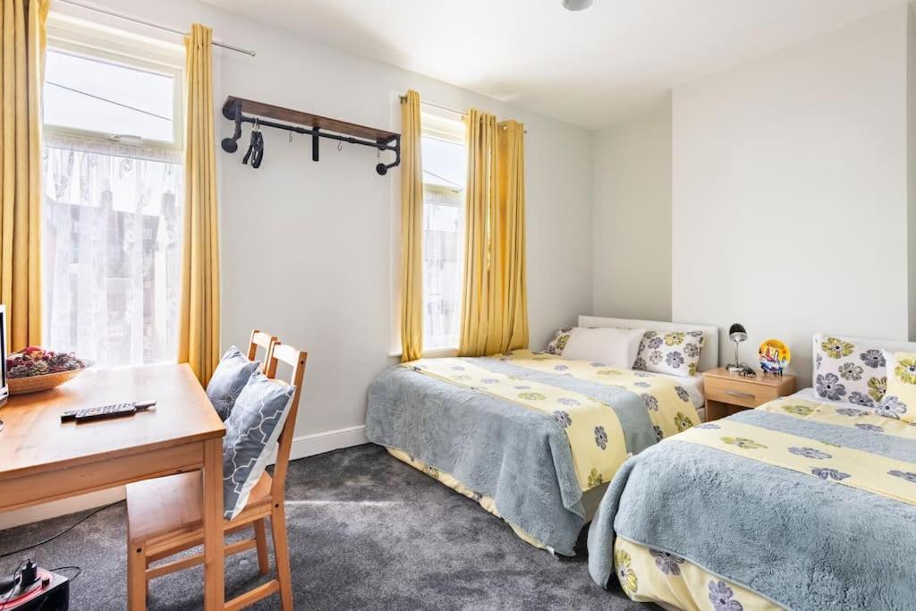 Вілла Travellers' Choice In Harwich-Essex Екстер'єр фото
